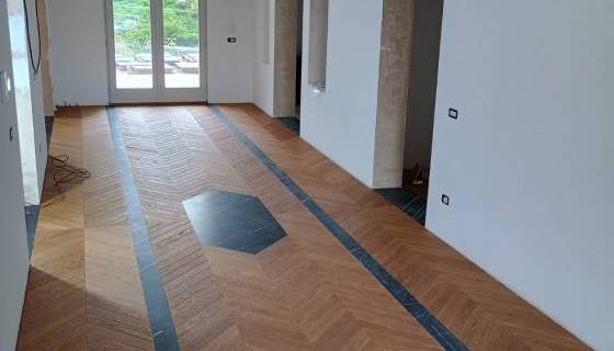 Posa parquet a spina a Biella